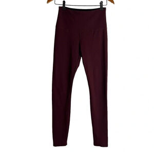 LYSSÉ Leggings Size Small Burgundy Athletic Yoga Gym Workout One Color Pants